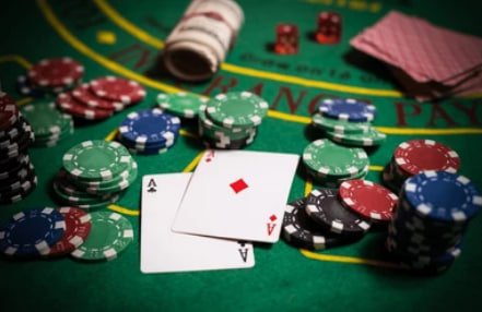 Filipino player spinning slot games on bybet mobile browser